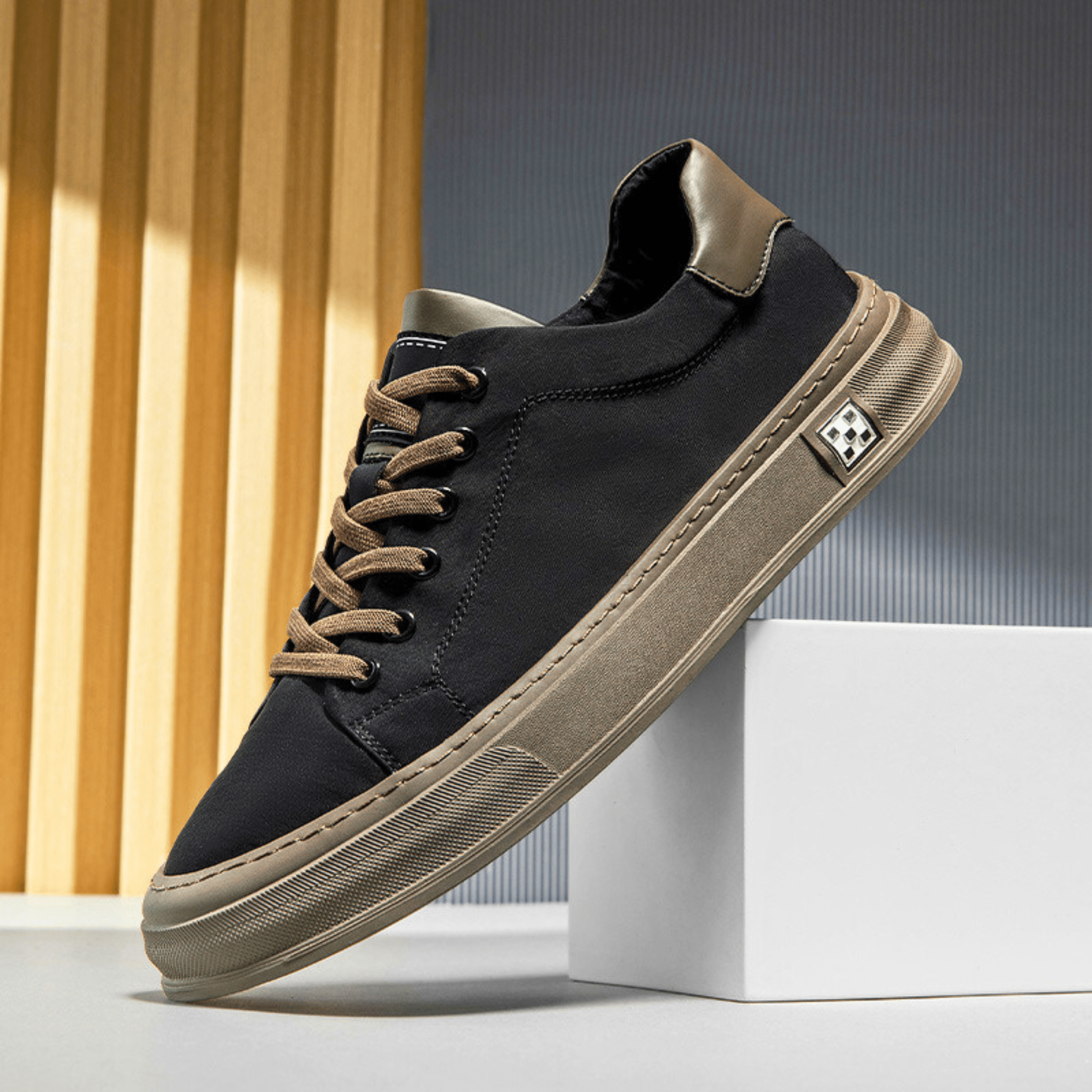 FRANK™ | AFSLAPPEDE STOFSNEAKERS TIL MÆND